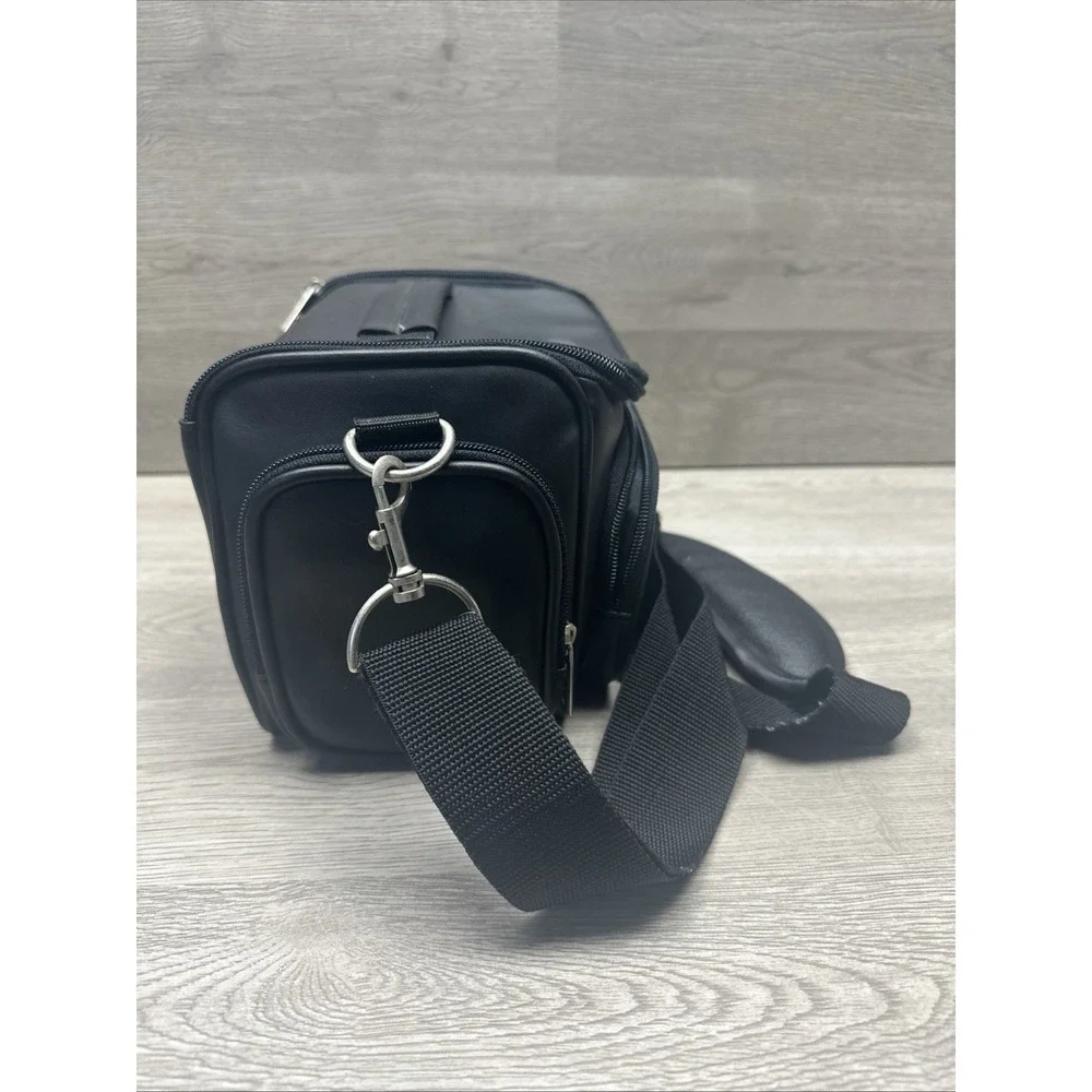 Targus‎ Black Leather Travel Camera Shoulder Bag With Strap - Multi Pocket Nice